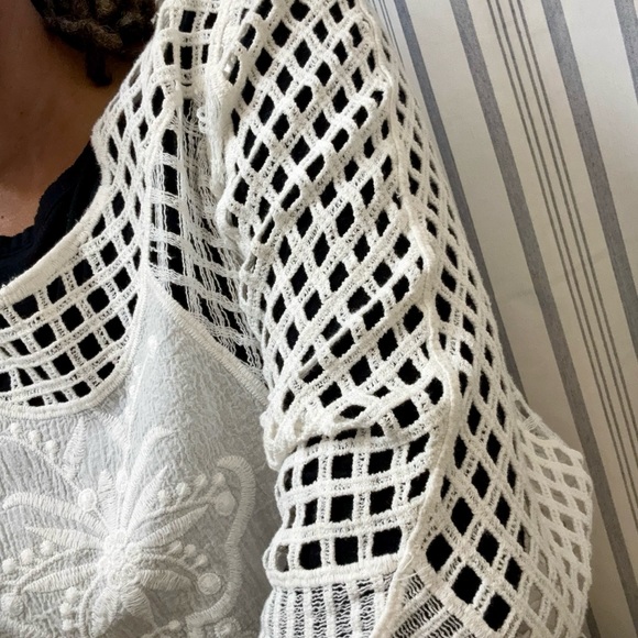 White Crochet Lace Top - Picture 5 of 10